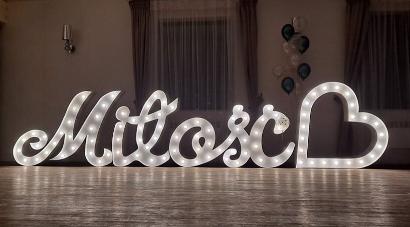 Napis LED Miłość pisana